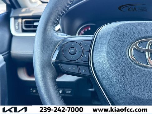 Used 2021 Toyota RAV4 Limited image 38