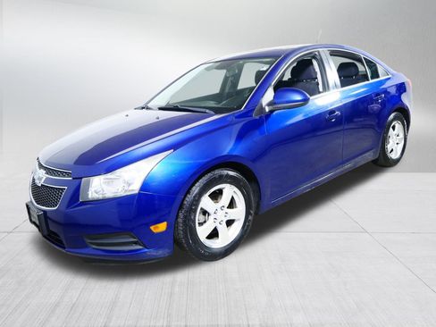 Used 2012 Chevrolet Cruze LT w/ All-Star Edition image 3