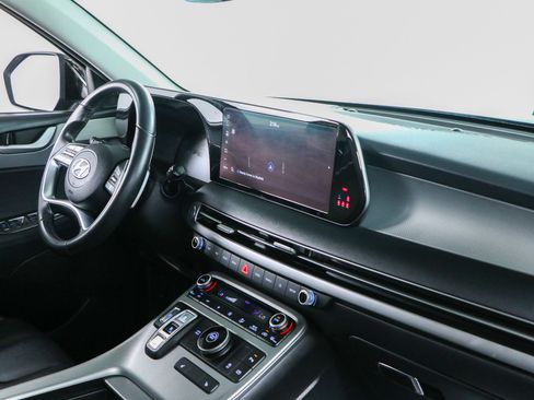 Used 2025 Hyundai Palisade SEL FWD image 26