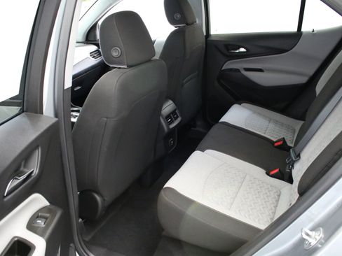 Used 2024 Chevrolet Equinox LS w/ LS Convenience Package FWD image 24