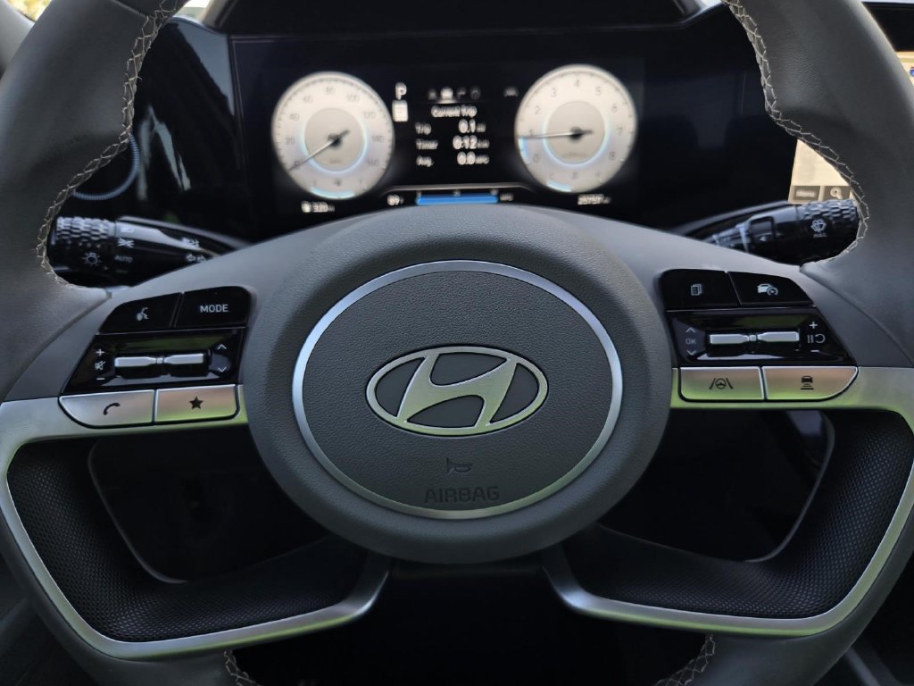 Used 2024 Hyundai Elantra SEL w/ Convenience Package FWD image 24