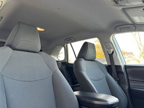 Used 2020 Toyota RAV4 LE w/ All Weather Liner Package image 17