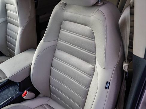 Used 2019 Honda CR-V EX image 29