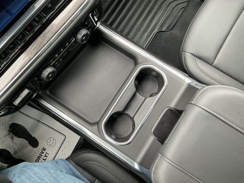 New 2026 Chevrolet Silverado 3500 LTZ w/ LTZ Premium Package image 23