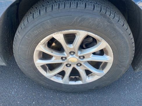 Used 2019 Chevrolet Equinox LT image 12