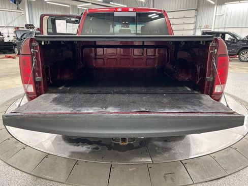 Used 2019 RAM 1500 Classic SLT image 23