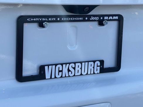 Used 2023 Jeep Compass Latitude image 36