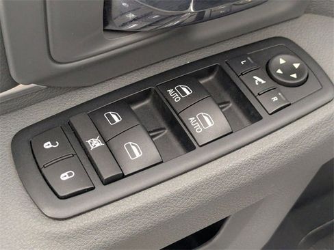 Used 2017 RAM 1500 Big Horn image 11