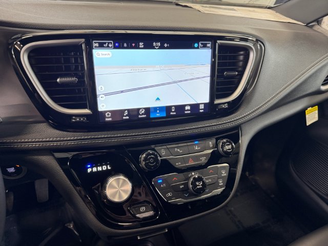New 2026 Chrysler Pacifica Select AWD/4WD image 21