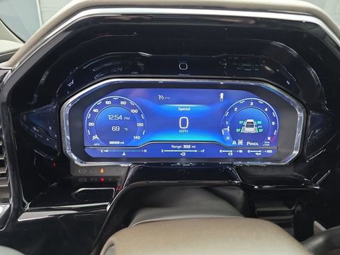 Used 2025 Chevrolet Silverado 1500 LT image 26