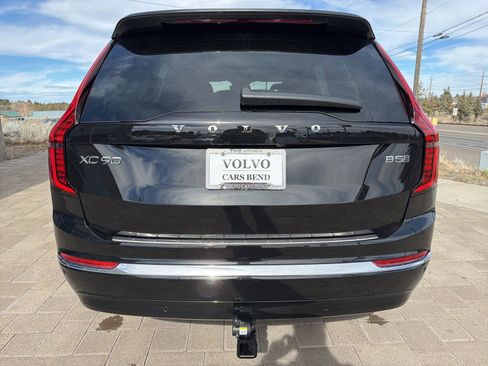 New 2026 Volvo XC90 B5 Core w/ Protection Package Premier image 3