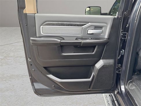 Used 2019 RAM 2500 Big Horn image 17