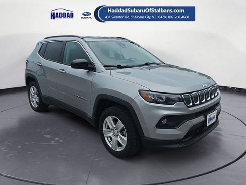 Used 2022 Jeep Compass Latitude w/ Convenience Group AWD/4WD image 7
