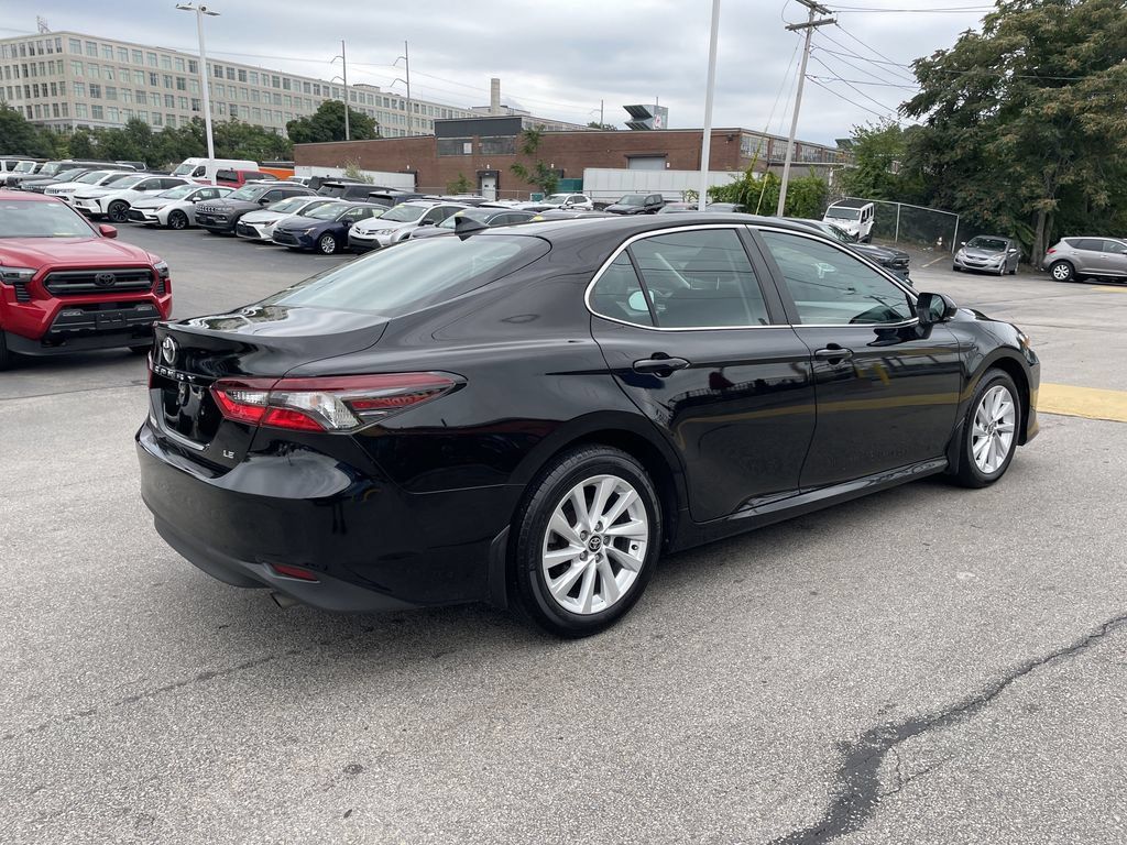 Used 2021 Toyota Camry LE w/ Cold Weather Package FWD image 8