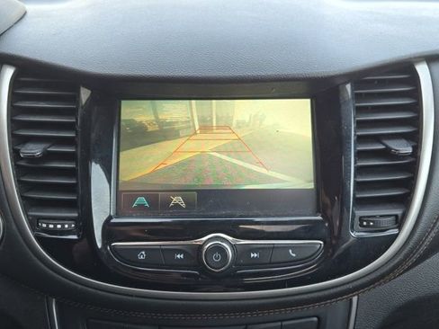 Used 2017 Chevrolet Trax LT w/ Sun & Sound Package image 22