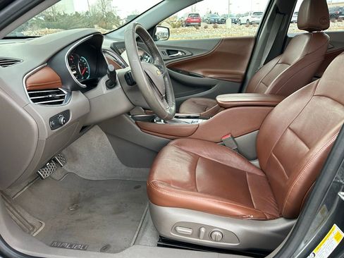 Used 2017 Chevrolet Malibu Premier w/ Premier Sun and Wheel Package image 25