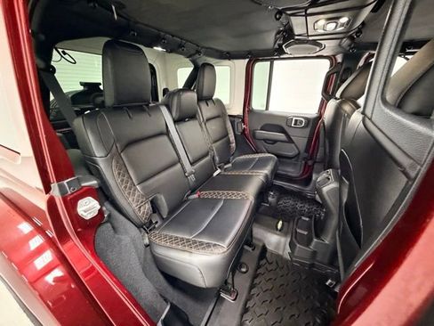 Used 2021 Jeep Wrangler Unlimited Sahara AWD/4WD image 29