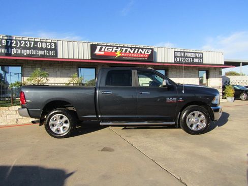 Used 2014 RAM 3500 Big Horn image 5