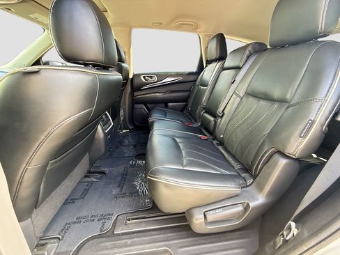 Used 2019 INFINITI QX60 Luxe w/ Essential Package FWD image 22