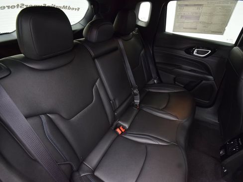 New 2026 Jeep Compass Limited AWD/4WD image 15