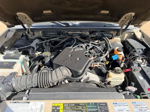 Used 2002 Ford Explorer Sport Trac 2WD image 20