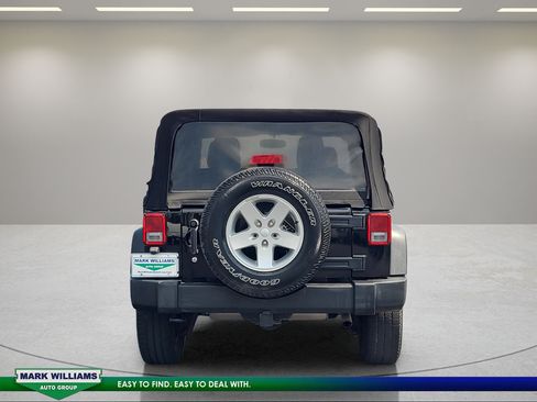 Used 2015 Jeep Wrangler Sport w/ Quick Order Package 24S AWD/4WD image 5