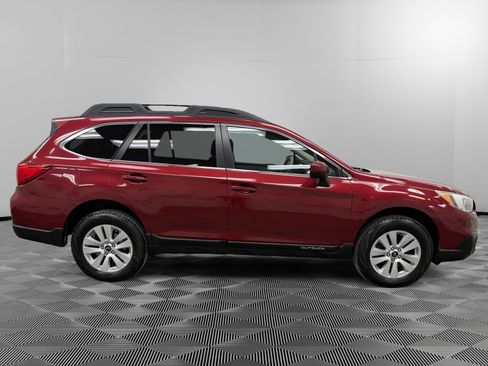 Used 2016 Subaru Outback 2.5i Premium image 6
