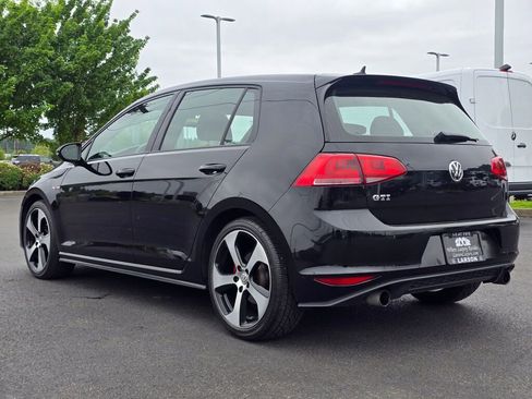 Used 2016 Volkswagen GTI SE w/ Lighting Package (SEL) FWD image 4