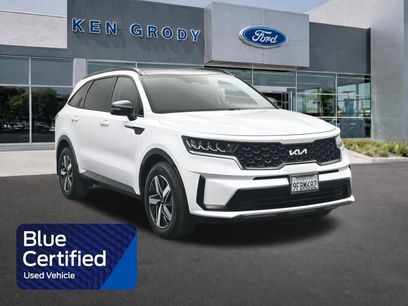 Used 2023 Kia Sorento S w/ Panoramic Sunroof Package