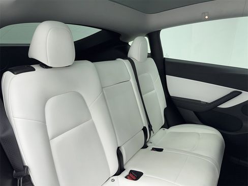 Used 2021 Tesla Model Y 2WD image 50