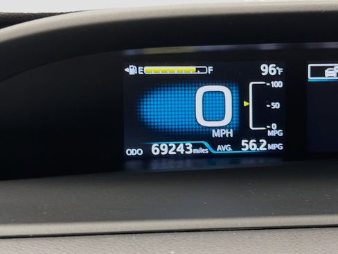 Used 2017 Toyota Prius Three w/ Carpet Mat Package FWD image 8