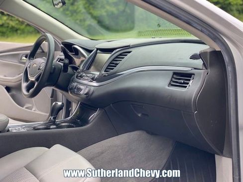 Used 2019 Chevrolet Impala LS FWD image 17