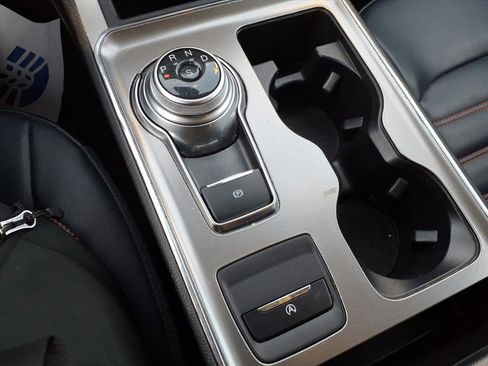 Used 2024 Ford Edge SEL w/ Sport Appearance Package image 25