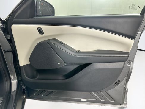Used 2021 Ford Mustang Mach-E Premium RWD image 32
