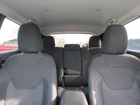 Used 2019 Jeep Cherokee Latitude image 27