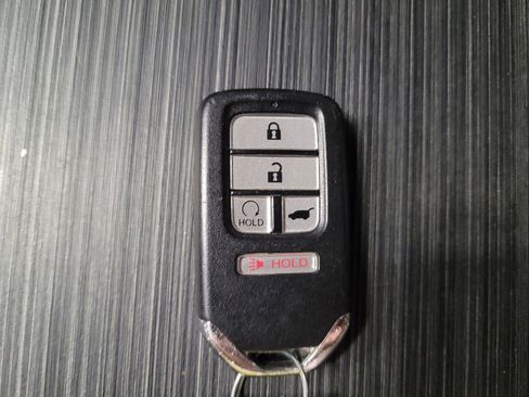 Used 2018 Honda Pilot EX image 32