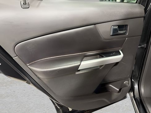 Used 2014 Ford Edge Limited FWD image 25