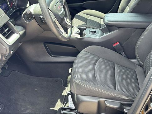 Used 2023 GMC Terrain SLE FWD image 13