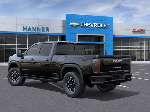 New 2026 GMC Sierra 2500 AT4X image 3