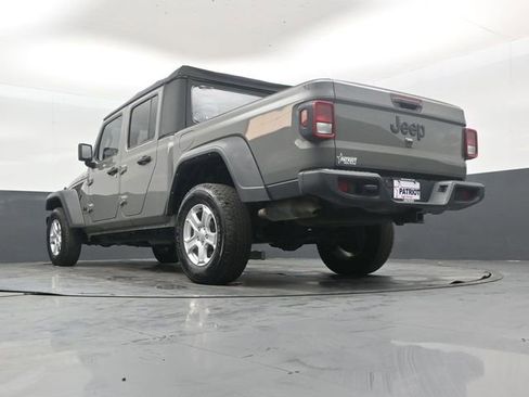 Used 2021 Jeep Gladiator Sport image 41