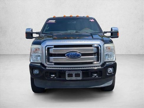 Used 2016 Ford F250 Platinum w/ FX4 Off-Road Package image 2