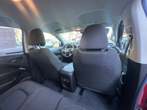 Used 2019 Chevrolet Colorado LT w/ LT Convenience Package image 17