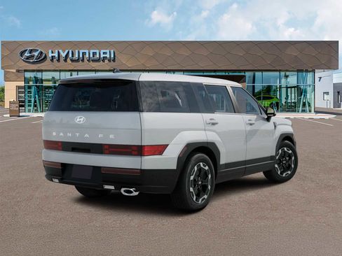 New 2026 Hyundai Santa Fe SE FWD image 4