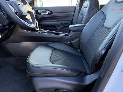 New 2026 Jeep Compass Trailhawk image 18