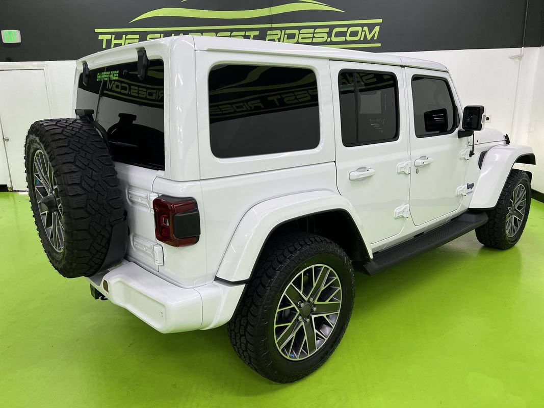 Used 2022 Jeep Wrangler Unlimited Sahara AWD/4WD image 10