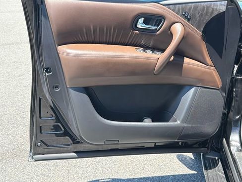 Certified 2023 Nissan Armada Platinum w/ Captain's Chairs Package RWD image 10