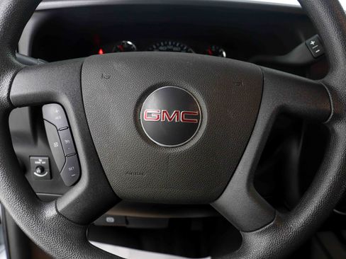 Used 2025 GMC Savana 2500 Extended w/ Driver Convenience Package RWD image 21