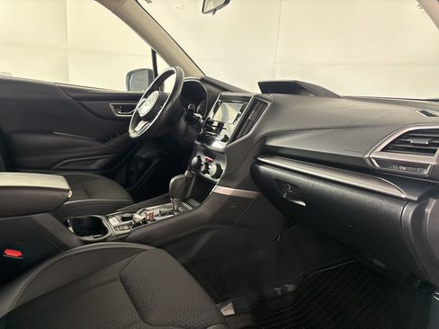 Used 2022 Subaru Forester Premium image 29