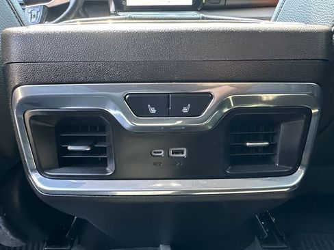 Used 2024 GMC Sierra 1500 Denali AWD/4WD image 19