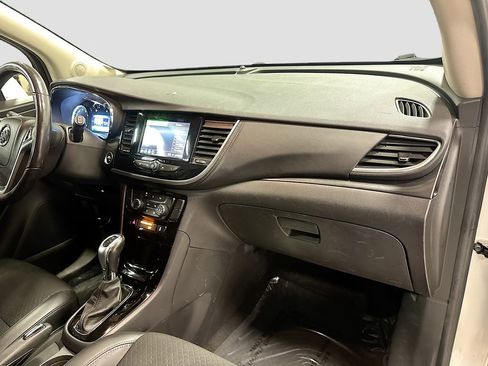 Used 2022 Buick Encore Preferred w/ Safety Package image 30